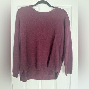 3/$20 ☀️ H&M Sweater - Plum Coloured